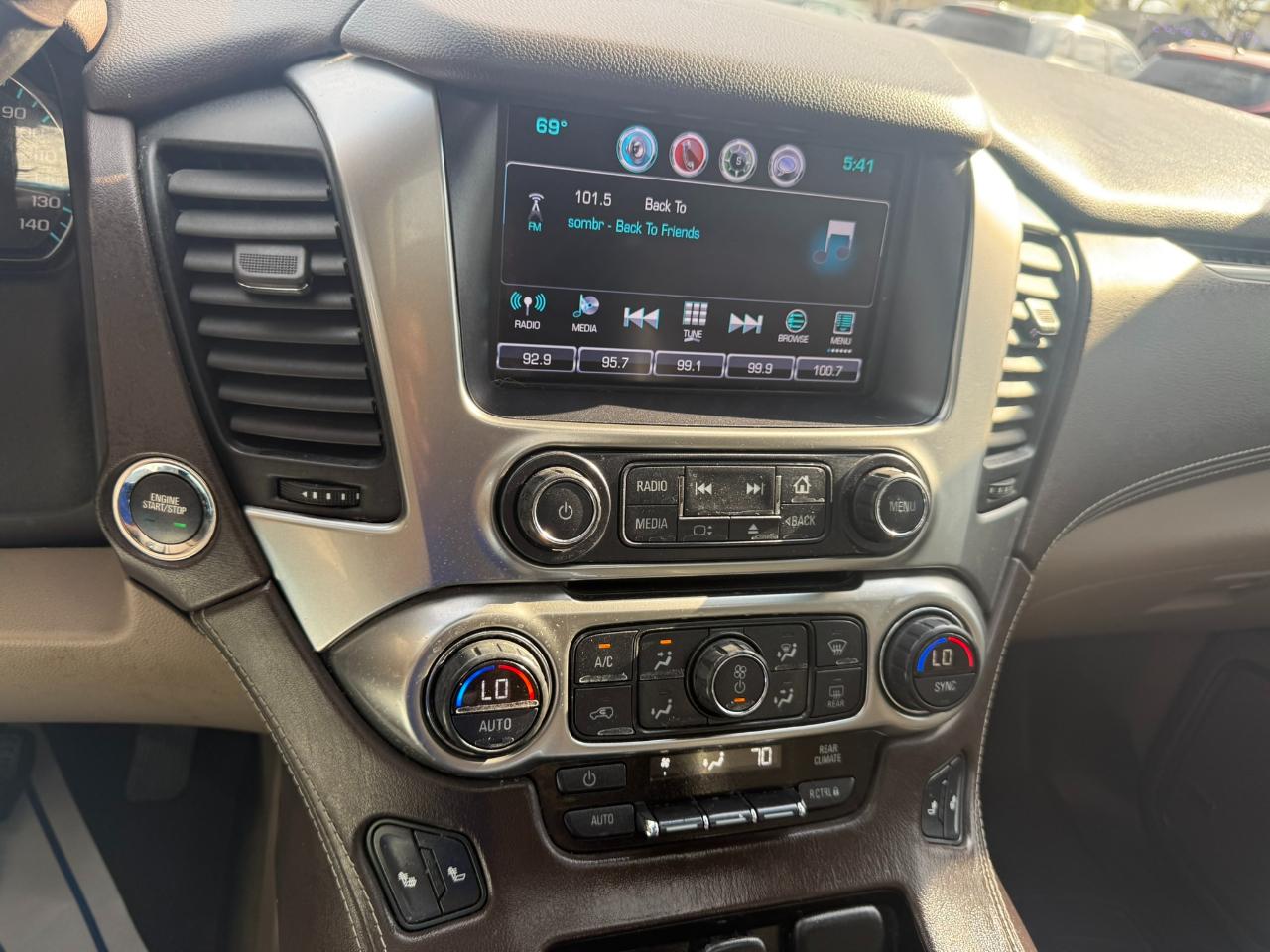 Chevrolet Tahoe 4WD 4dr LT 2016