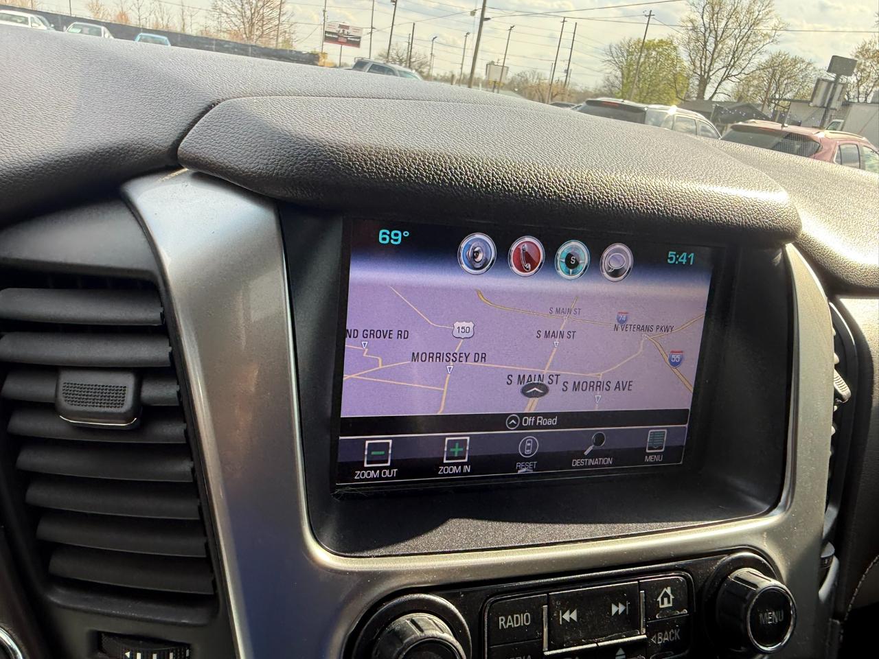 Chevrolet Tahoe 4WD 4dr LT 2016