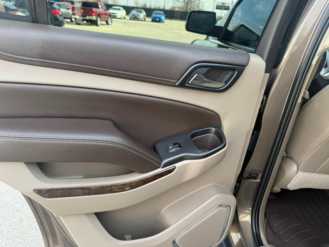 Chevrolet Tahoe 4WD 4dr LT 2016