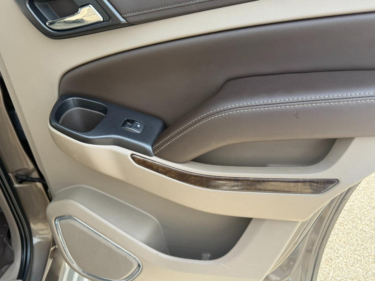 Chevrolet Tahoe 4WD 4dr LT 2016