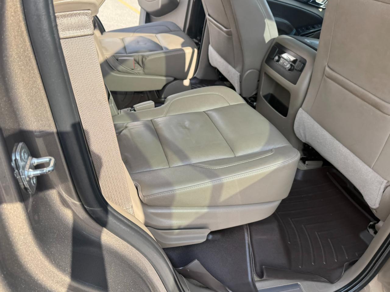 Chevrolet Tahoe 4WD 4dr LT 2016