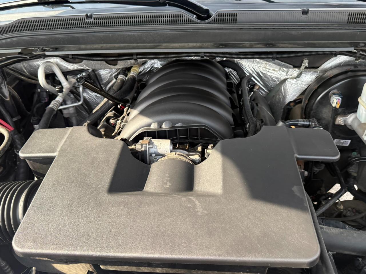 Chevrolet Tahoe 4WD 4dr LT 2016