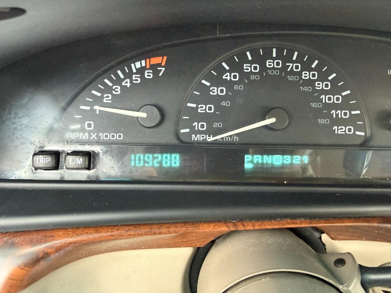 Oldsmobile 88 4dr Sdn 1999