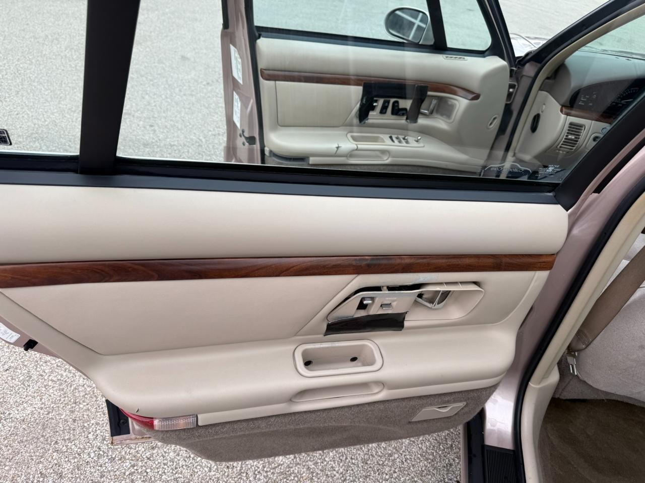 Oldsmobile 88 4dr Sdn 1999