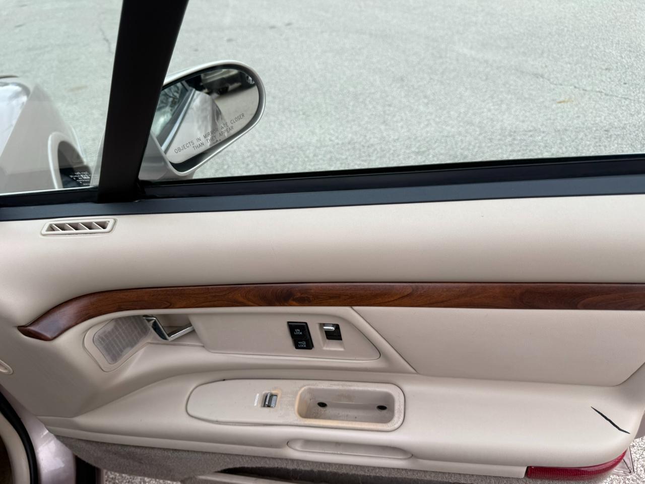 Oldsmobile 88 4dr Sdn 1999