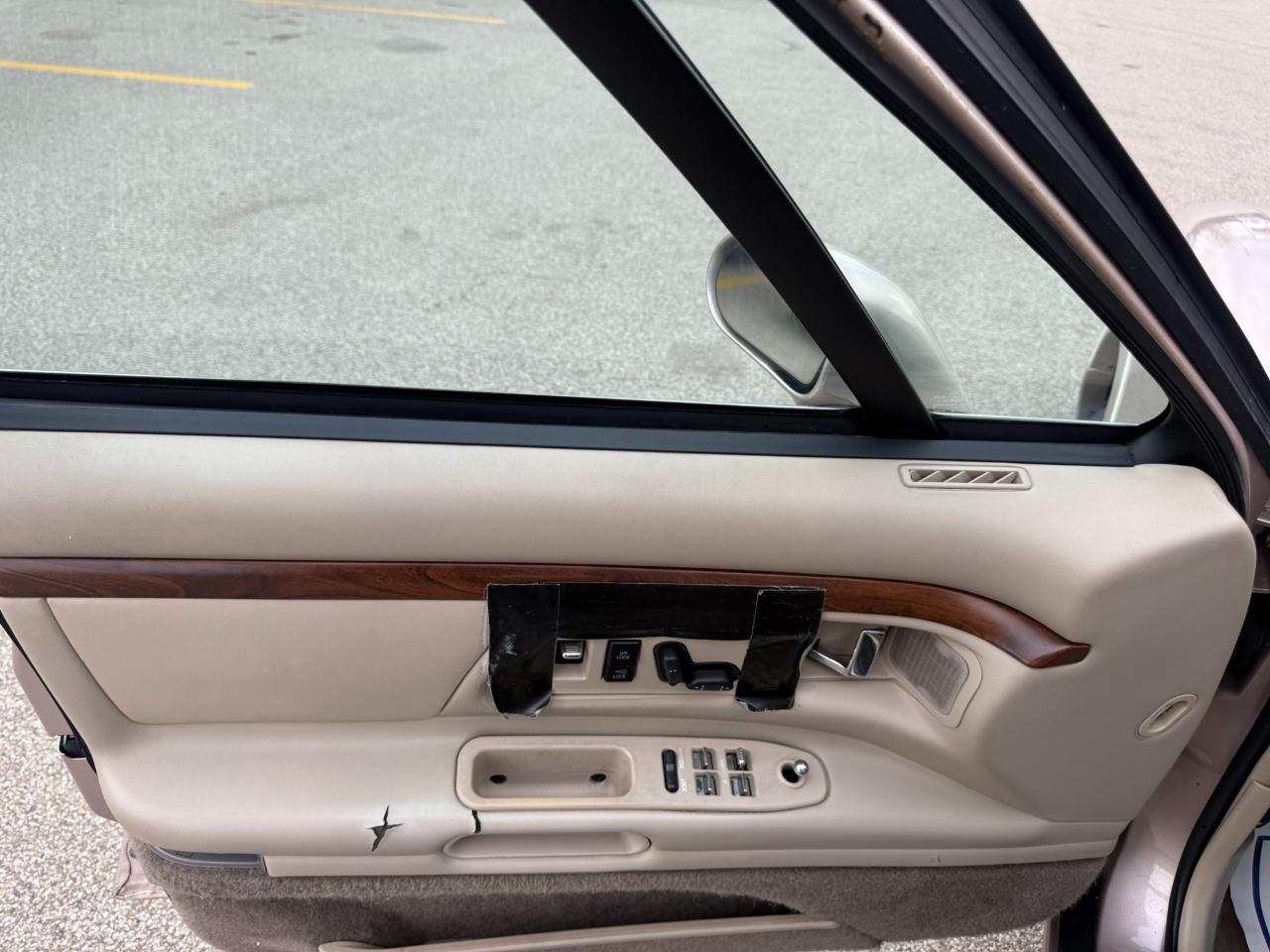 Oldsmobile 88 4dr Sdn 1999