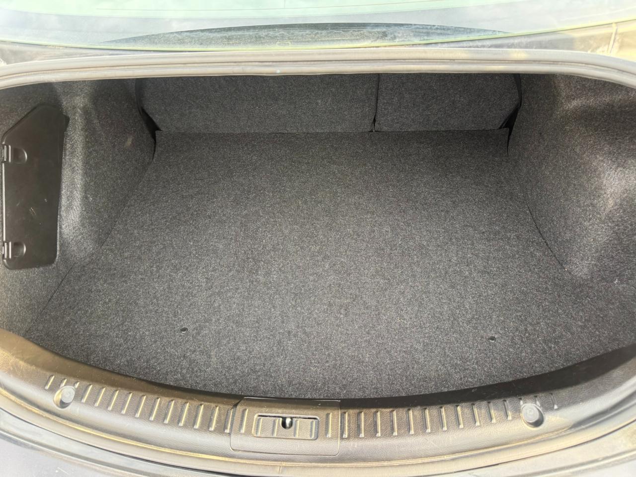 Mazda MAZDA3 4dr Sdn i Auto 2013