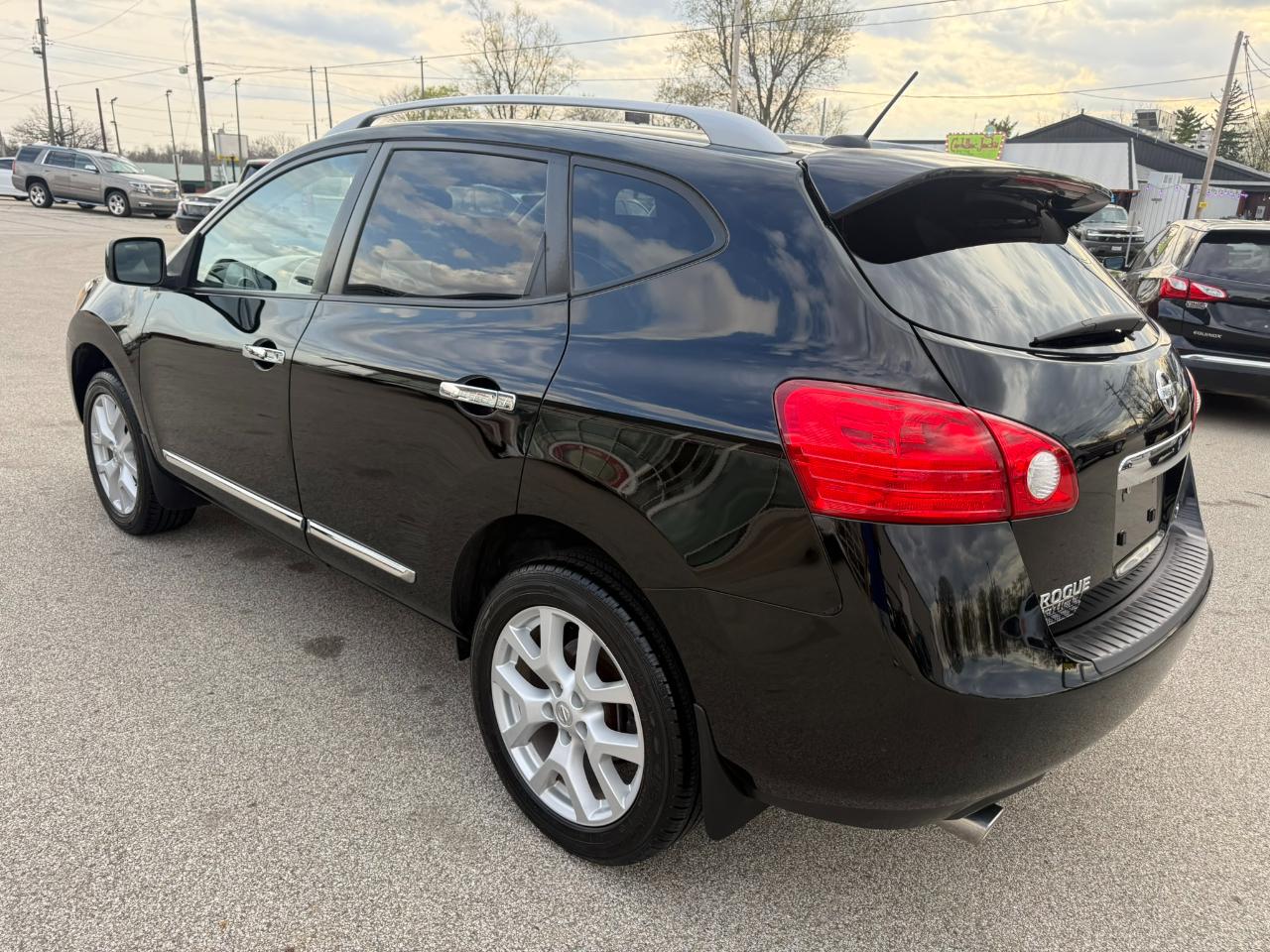 Nissan Rogue AWD 4dr SL 2011