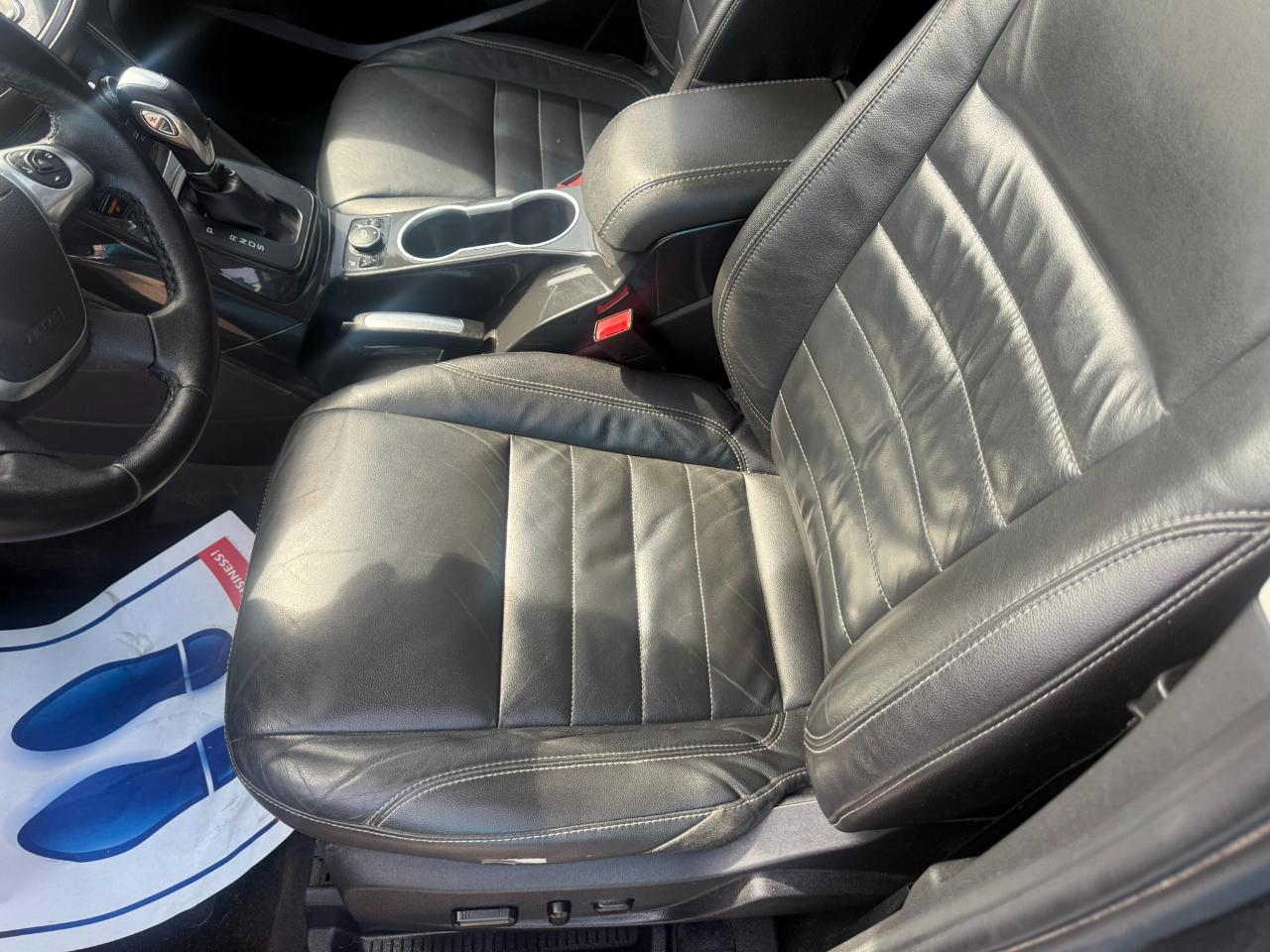 Ford Escape 4WD 4dr Titanium 2015