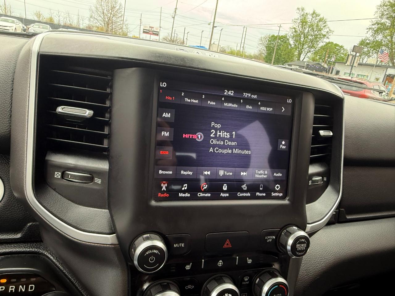 RAM 1500 Big Horn/Lone Star 4x4 Quad Cab 6'4" Box 2019