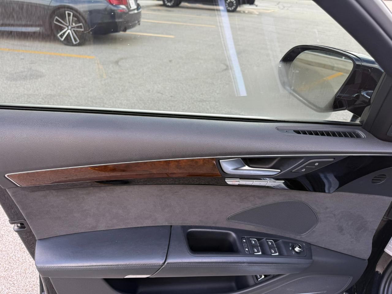 Audi A8 L 4dr Sdn 4.0T 2015