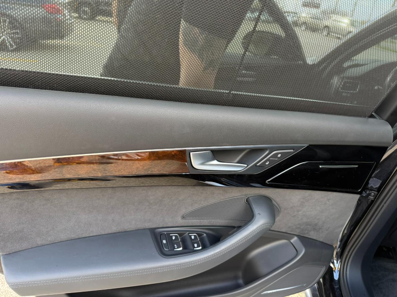 Audi A8 L 4dr Sdn 4.0T 2015