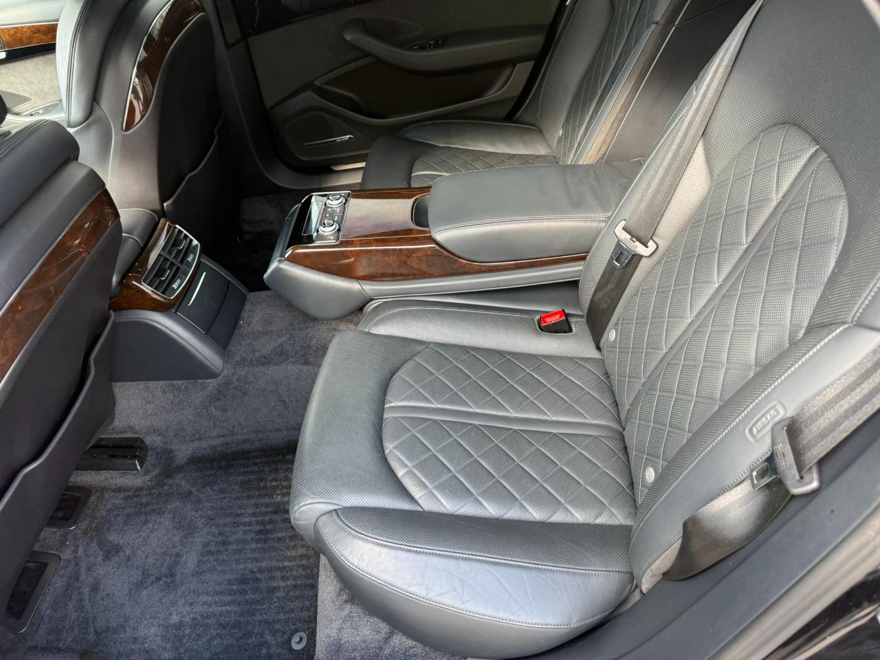 Audi A8 L 4dr Sdn 4.0T 2015