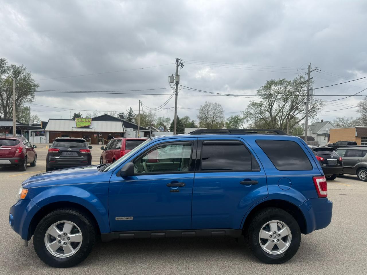 Ford Escape FWD 4dr XLT 2012