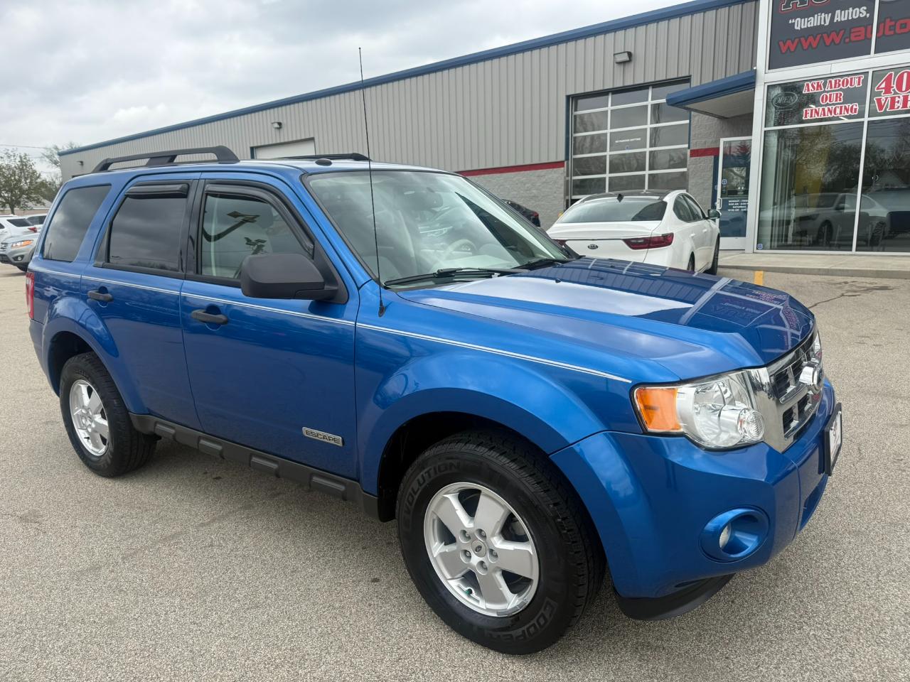 Ford Escape FWD 4dr XLT 2012