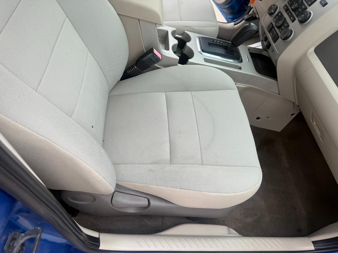 Ford Escape FWD 4dr XLT 2012