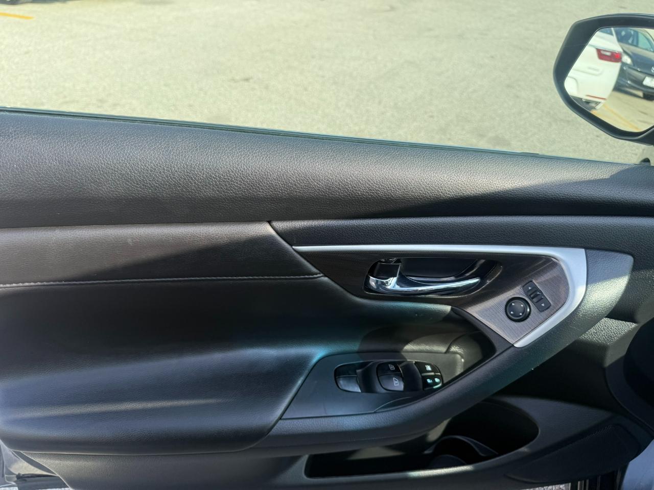 Nissan Altima 4dr Sdn I4 2.5 SL 2014