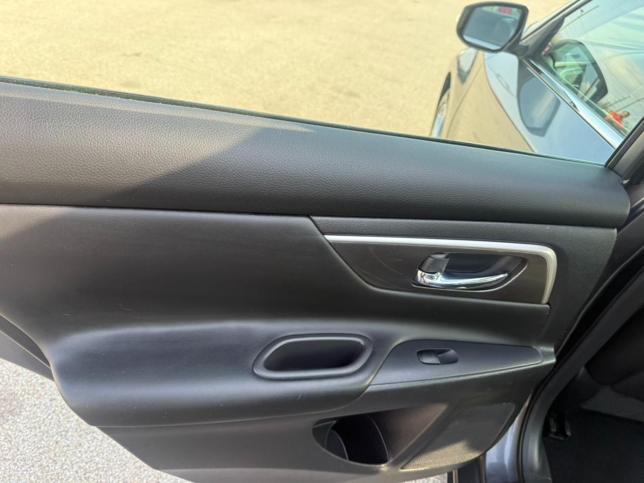 Nissan Altima 4dr Sdn I4 2.5 SL 2014