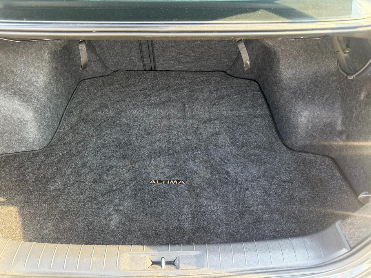 Nissan Altima 4dr Sdn I4 2.5 SL 2014