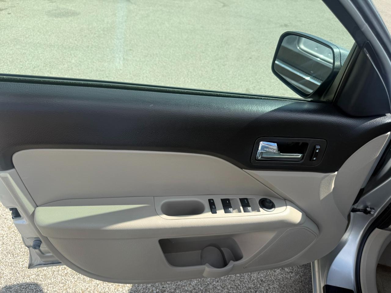 Ford Fusion 4dr Sdn I4 S FWD 2009