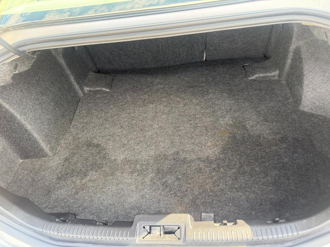 Ford Fusion 4dr Sdn I4 S FWD 2009