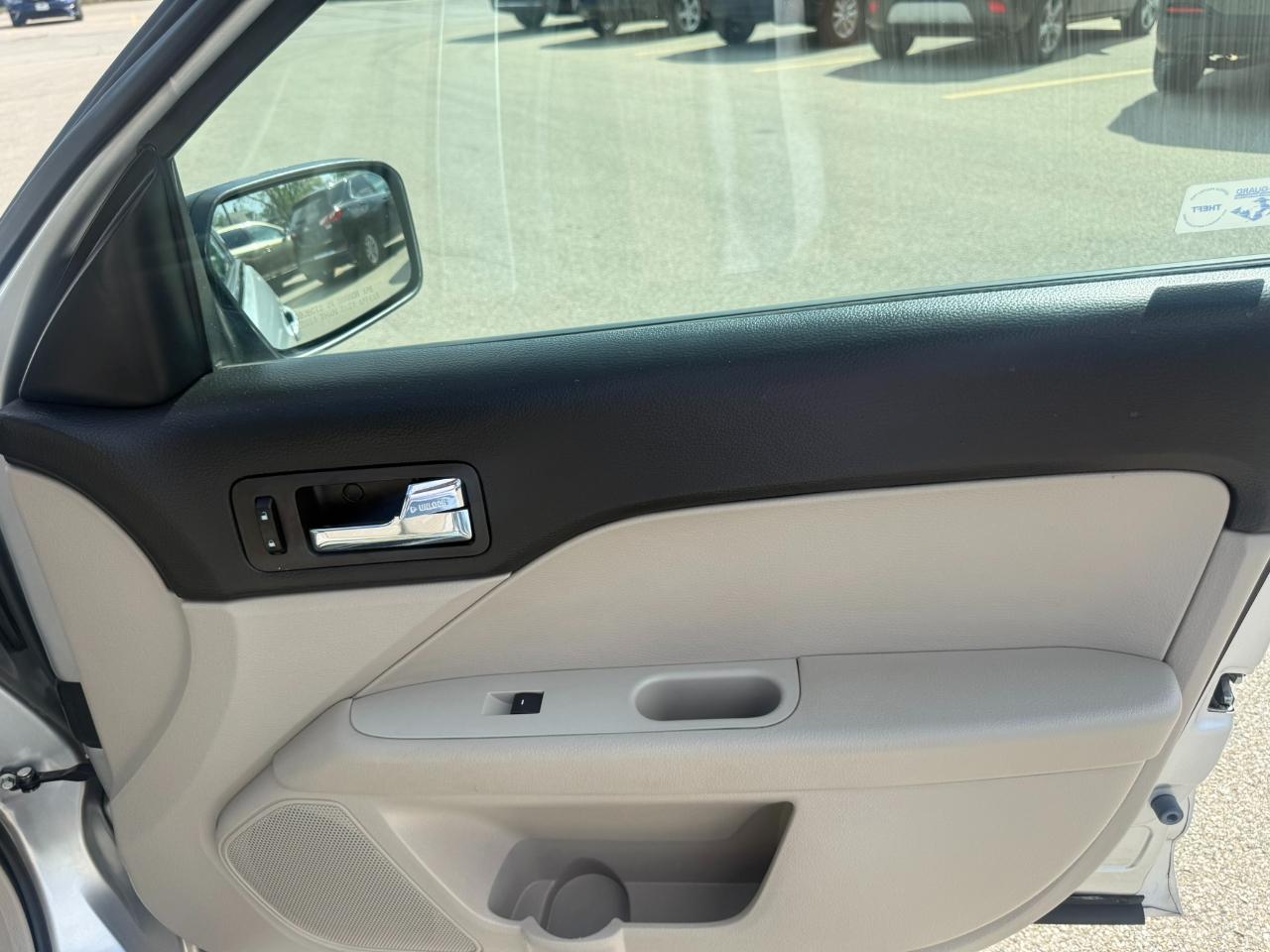 Ford Fusion 4dr Sdn I4 S FWD 2009