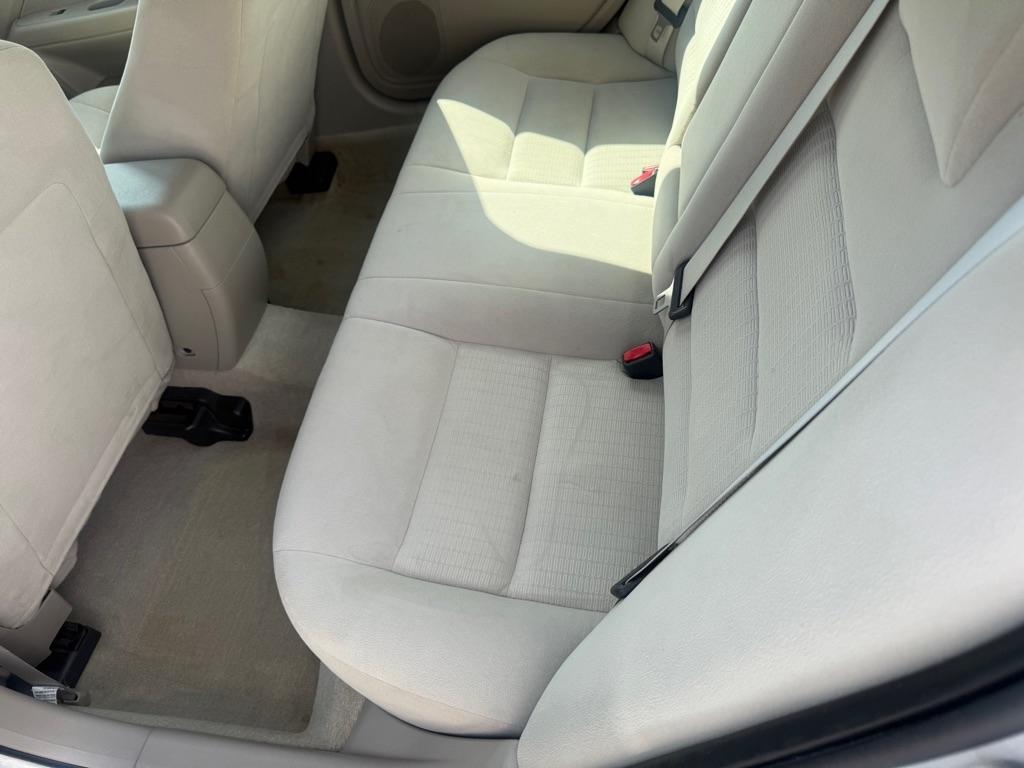 Ford Fusion 4dr Sdn I4 S FWD 2009