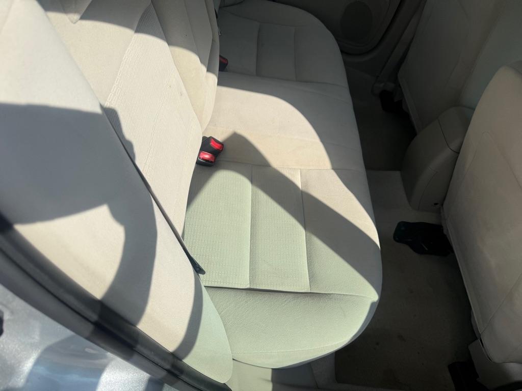 Ford Fusion 4dr Sdn I4 S FWD 2009