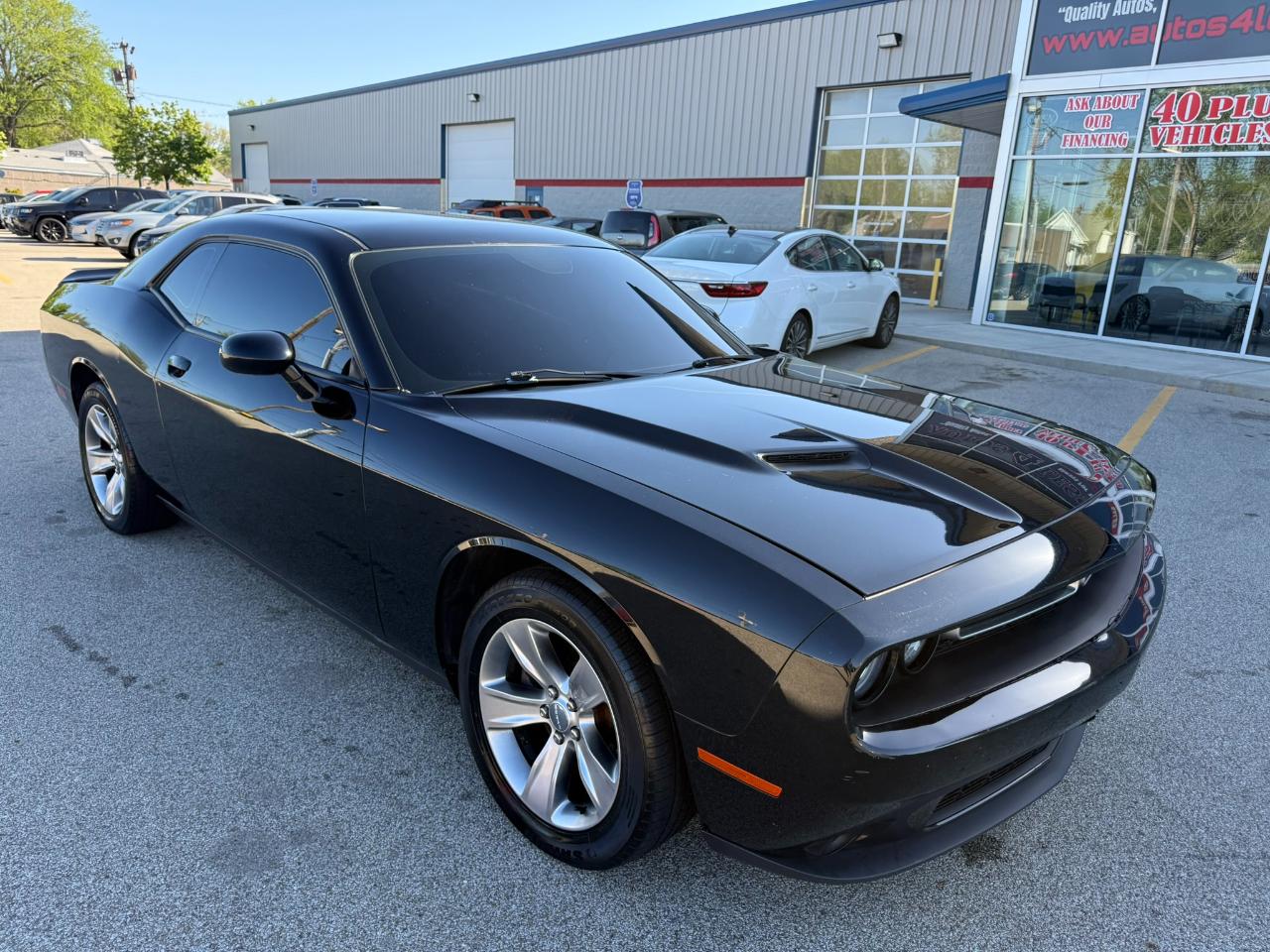 Dodge Challenger SXT RWD 2018