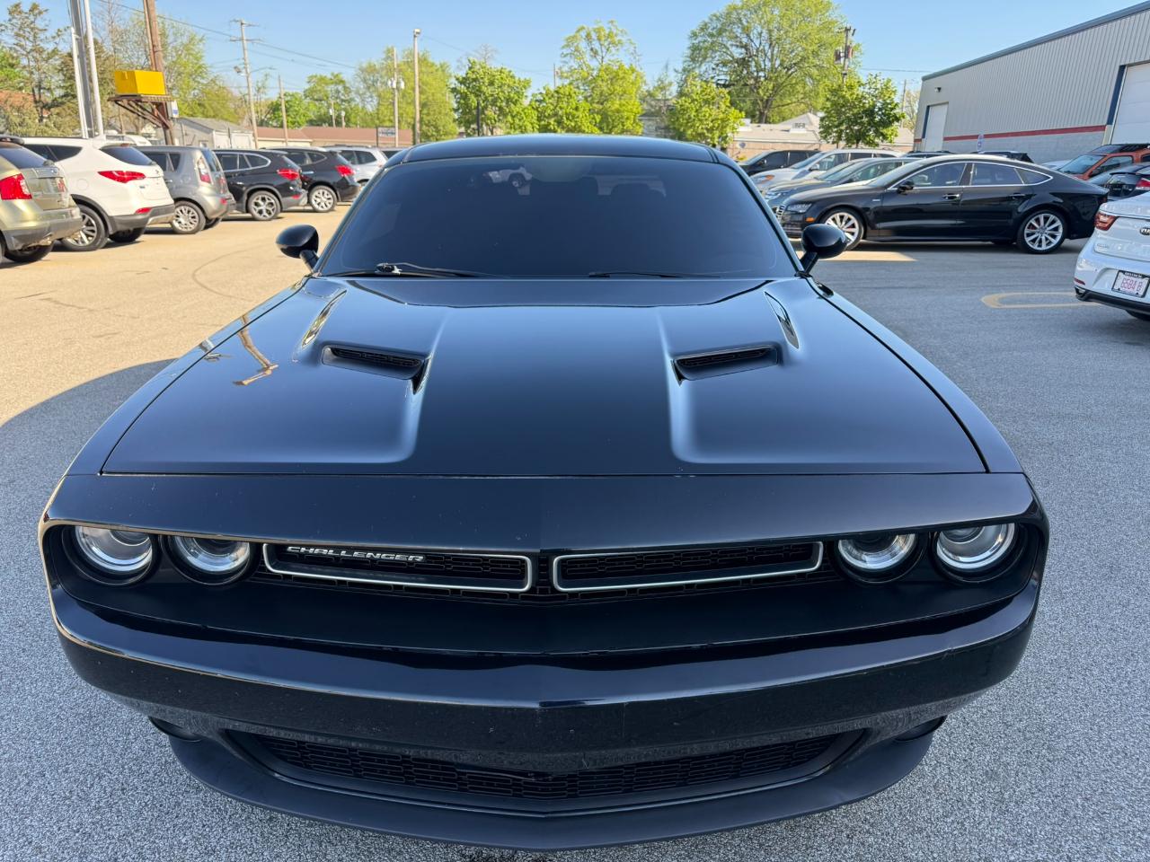 Dodge Challenger SXT RWD 2018