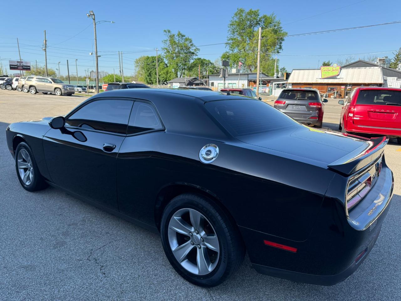 Dodge Challenger SXT RWD 2018