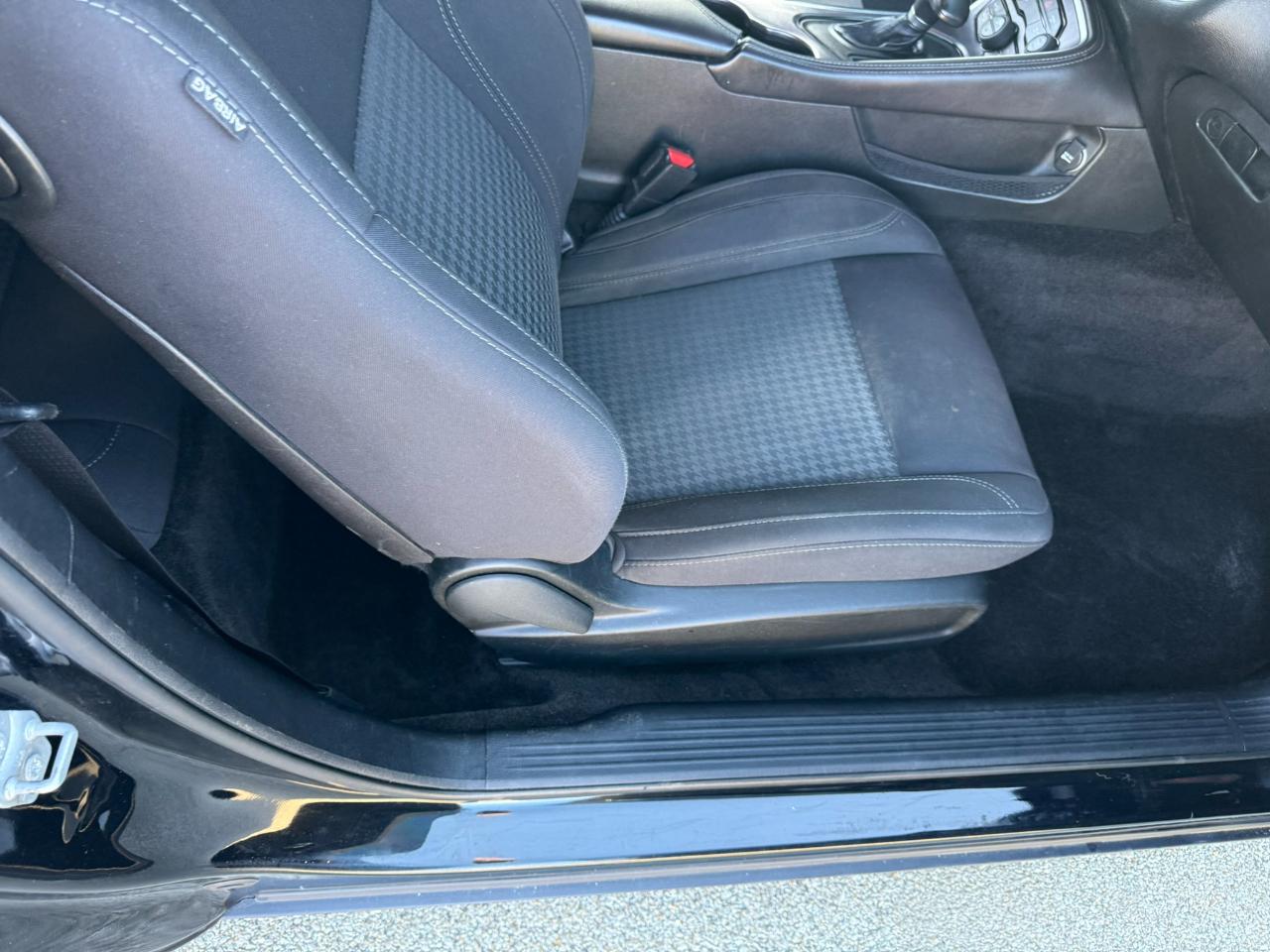 Dodge Challenger SXT RWD 2018