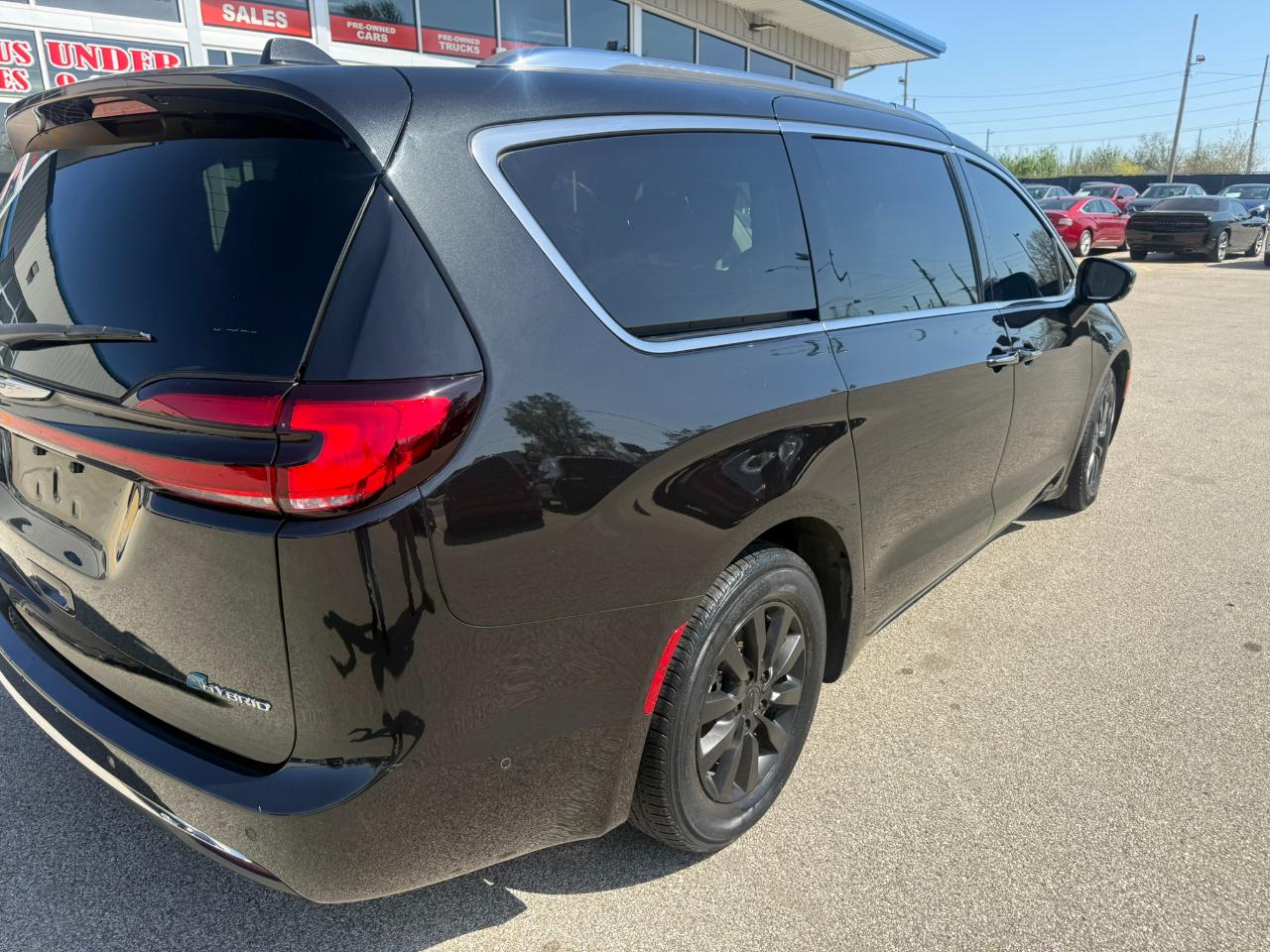 Chrysler Pacifica Hybrid Touring L FWD 2021