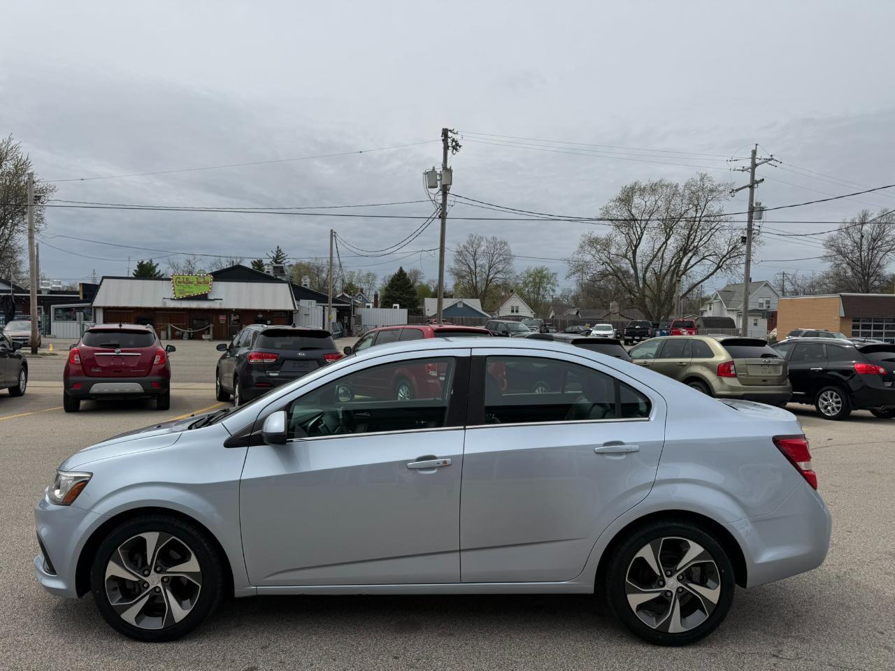 Chevrolet Sonic 4dr Sdn Auto Premier 2017