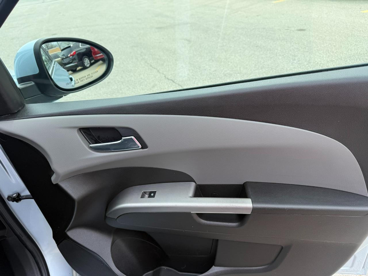 Chevrolet Sonic 4dr Sdn Auto Premier 2017