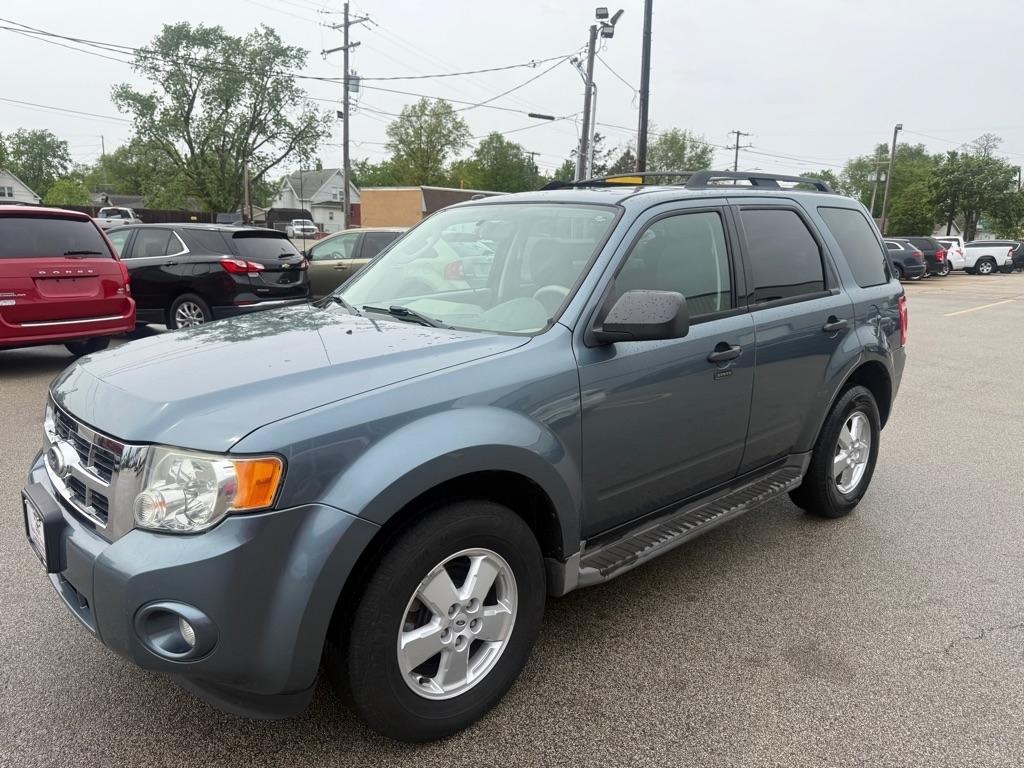Ford Escape FWD 4dr XLT 2010