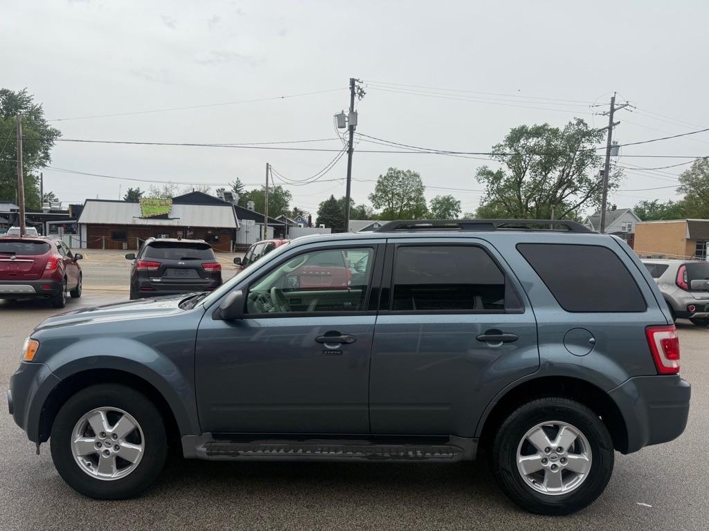 Ford Escape FWD 4dr XLT 2010