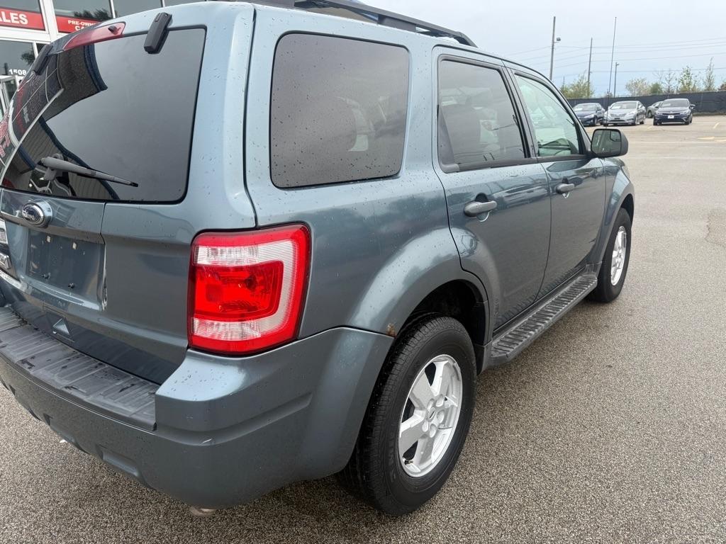Ford Escape FWD 4dr XLT 2010