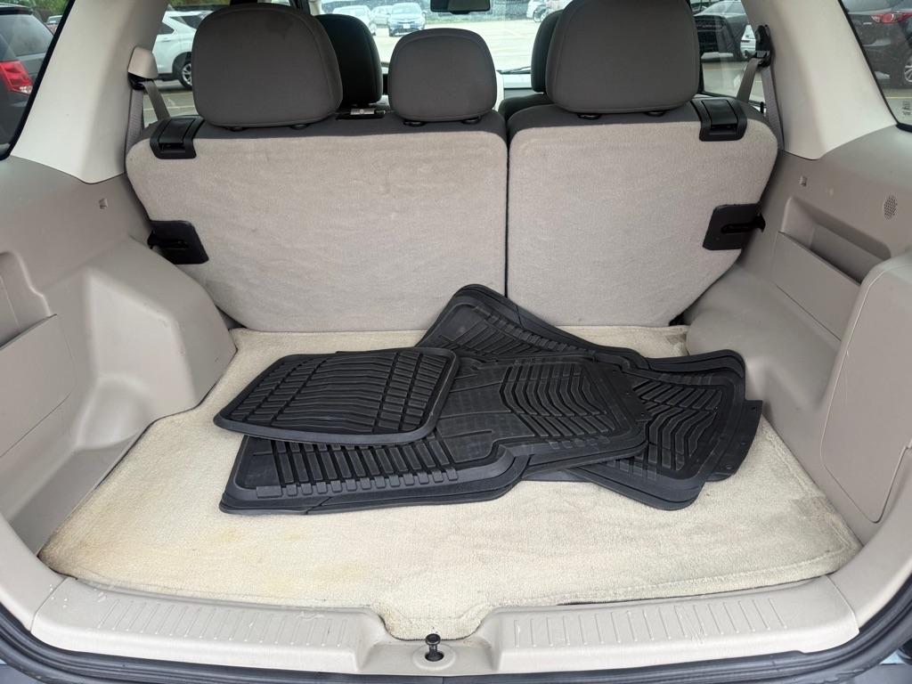 Ford Escape FWD 4dr XLT 2010