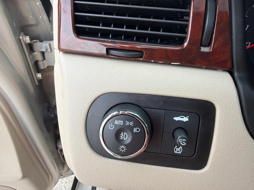 Chevrolet Impala 4dr Sdn LT 2010