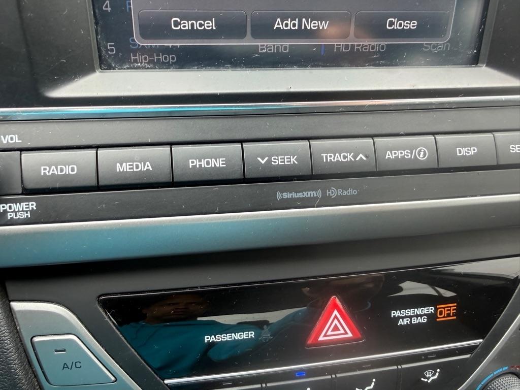 Hyundai Elantra SEL 2.0L Auto (Ulsan) 2018