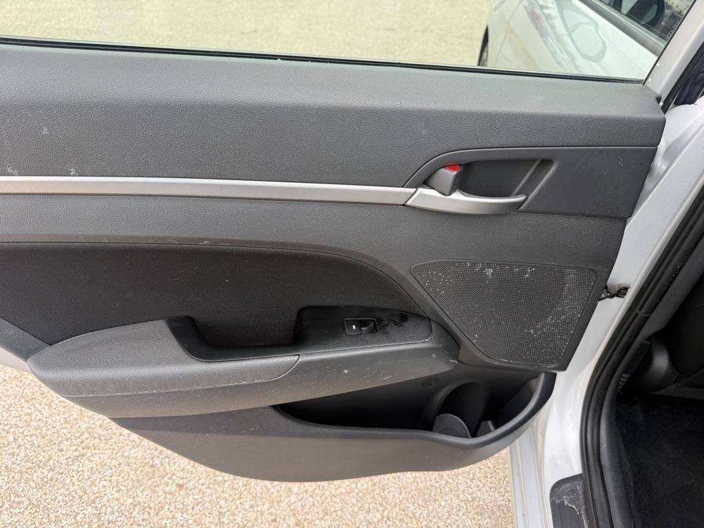 Hyundai Elantra SEL 2.0L Auto (Ulsan) 2018