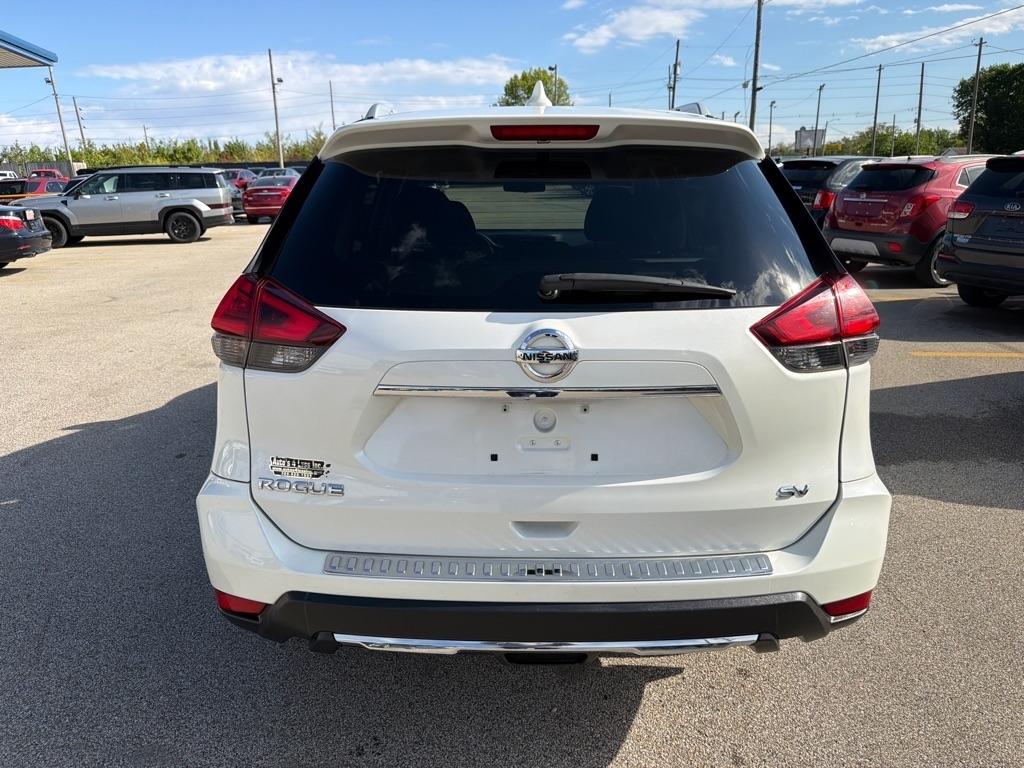 Nissan Rogue FWD 4dr SV 2017