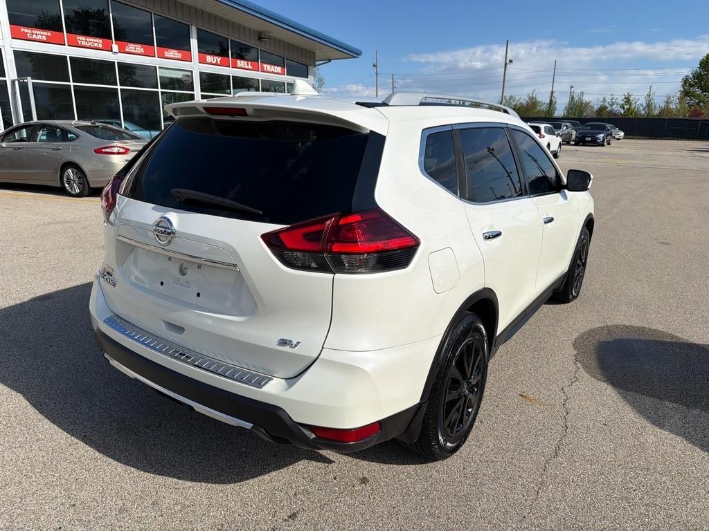 Nissan Rogue FWD 4dr SV 2017