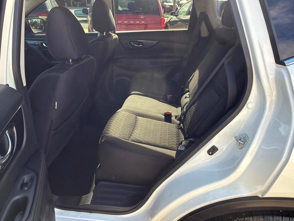 Nissan Rogue FWD 4dr SV 2017
