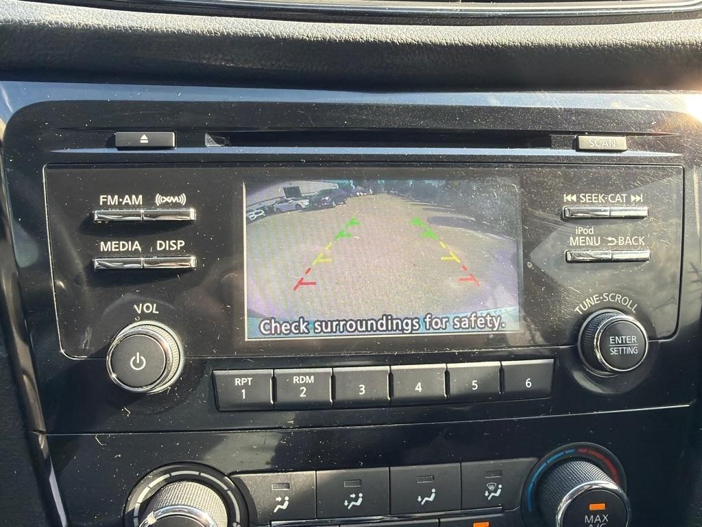 Nissan Rogue FWD 4dr SV 2017