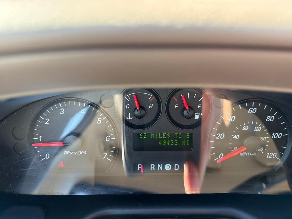 Ford Taurus 4dr Sdn SE 2004