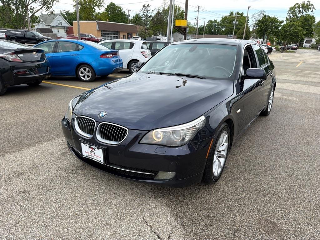 BMW 5 Series 4dr Sdn 550i RWD 2008