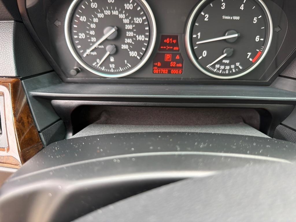 BMW 5 Series 4dr Sdn 550i RWD 2008