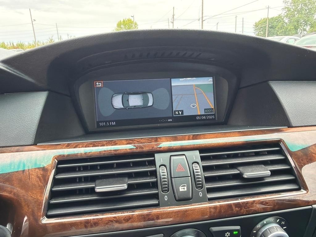 BMW 5 Series 4dr Sdn 550i RWD 2008